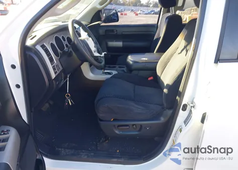 2008 Toyota Tundra Sr5 5.7L V8 z USA, uszkodzony, nr VIN 5TBEV54118S477917